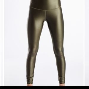 Dyi high shine signature tight leggings